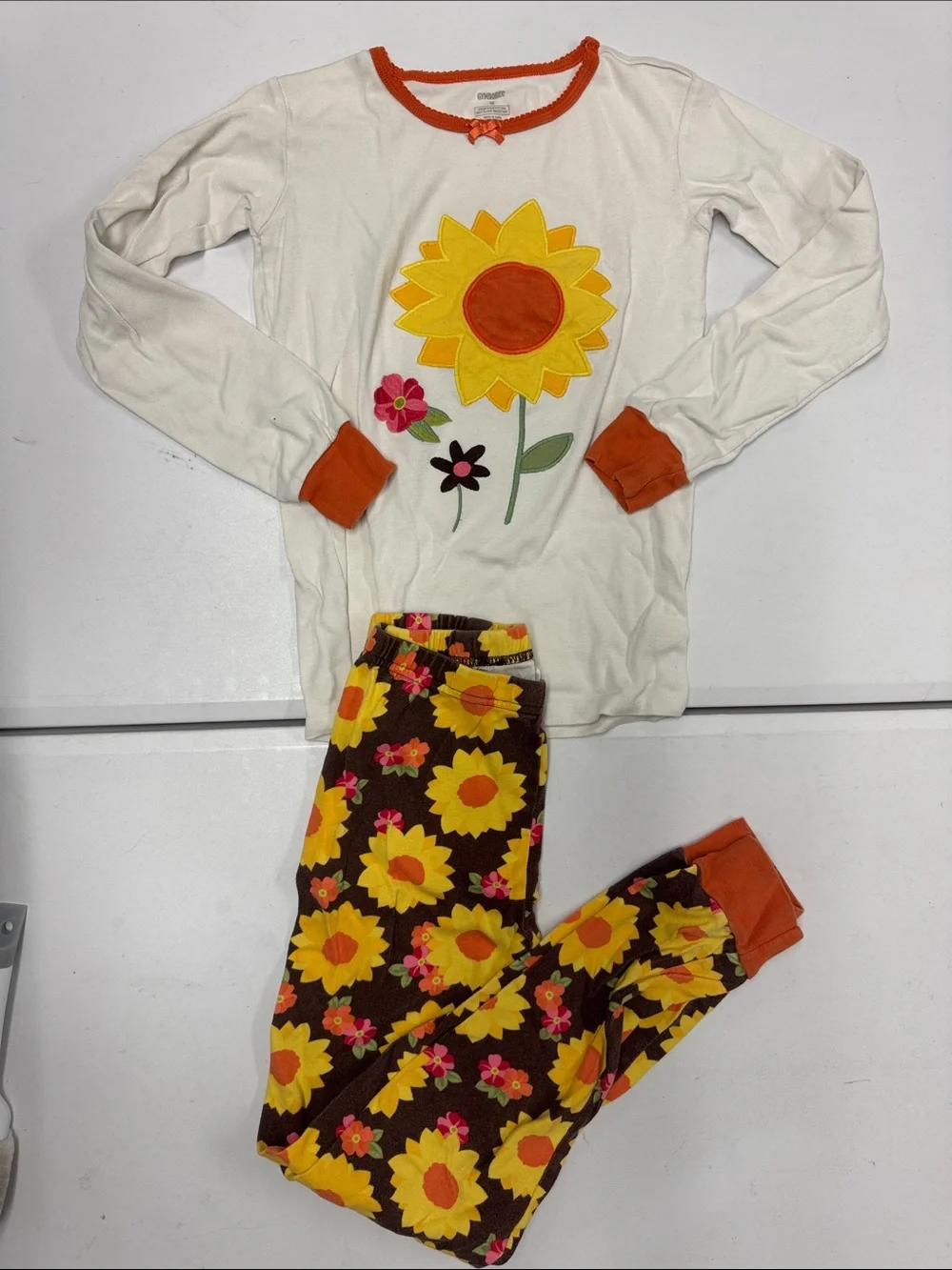 Gymboree Cream Top & Floral Sunflower Leggings Set in Orange, Yellow, Brown